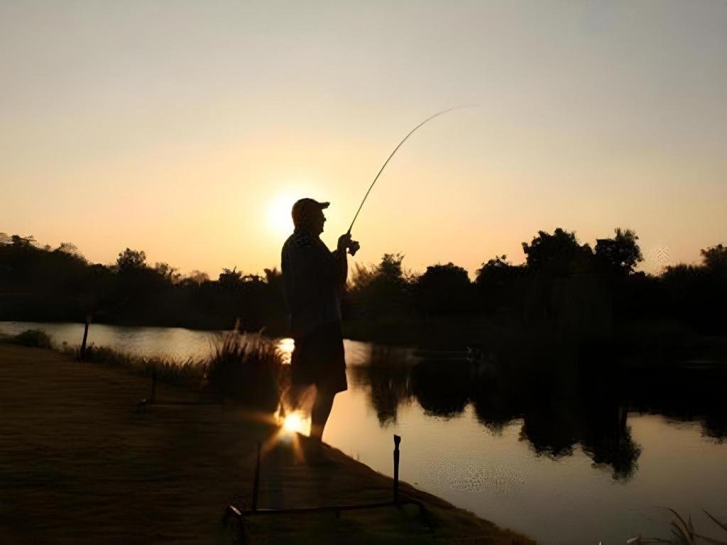 Greenfield Valley Fishing Resort Хуа Хин Экстерьер фото
